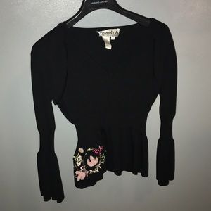 Cinch Waist Flower Sweater 🌺